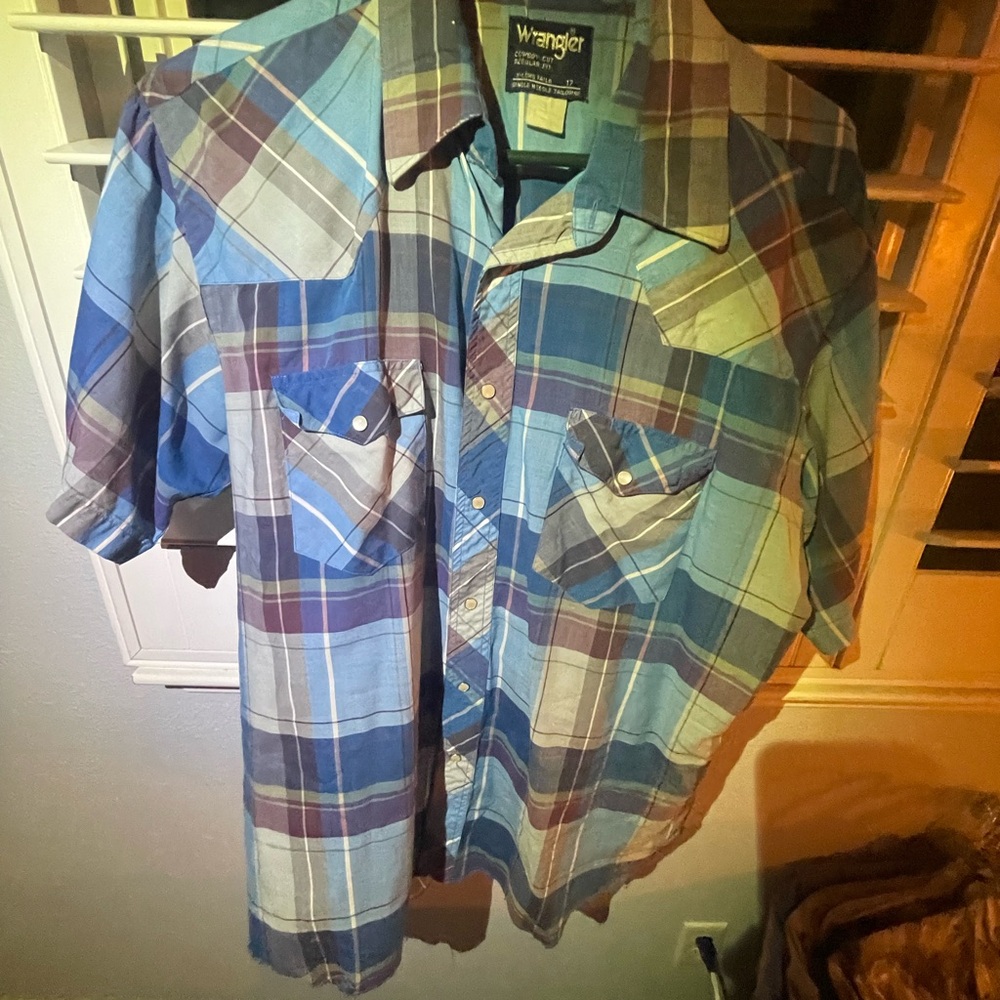 Wrangler Men's Blue Plaid Shirt